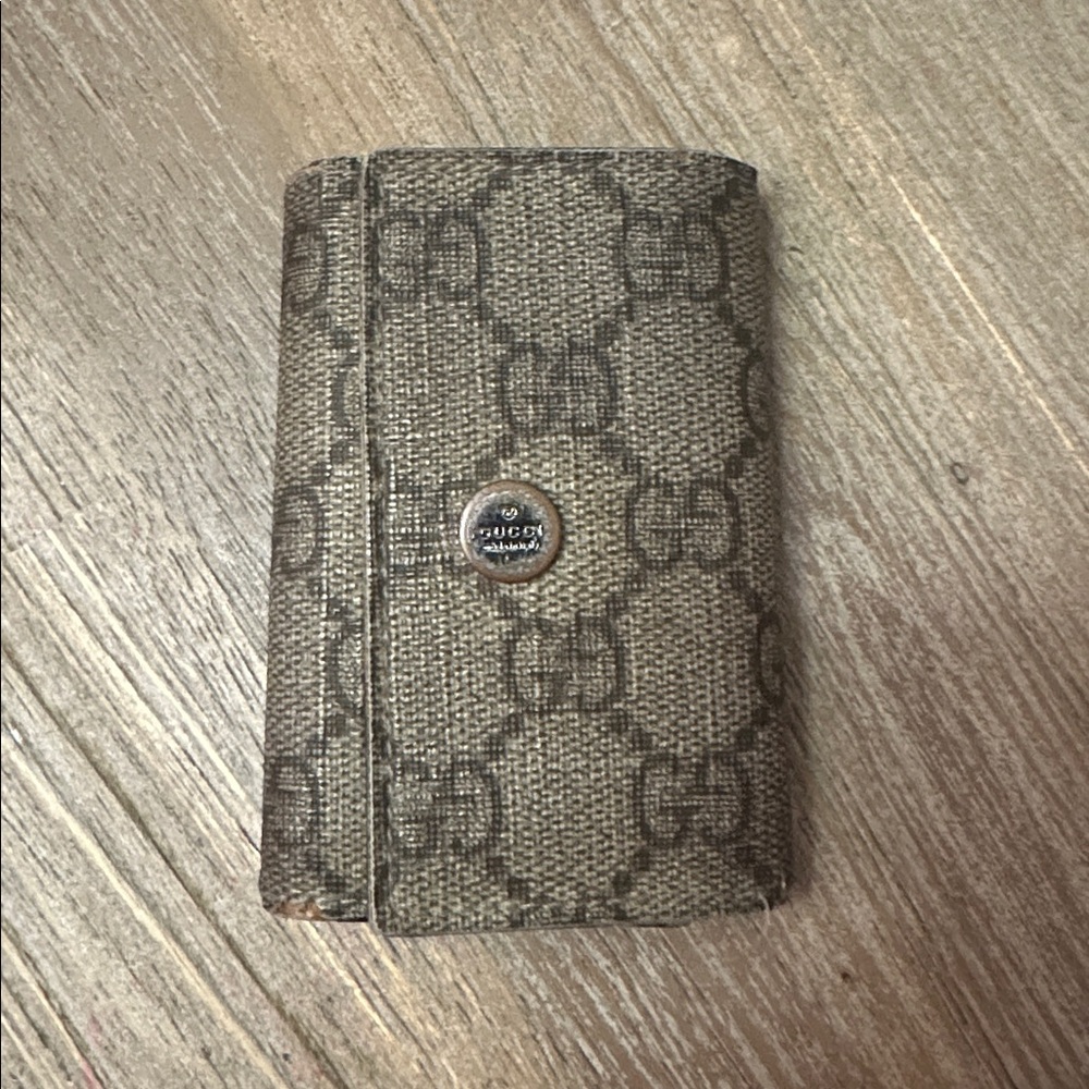 Gucci Key Case - Fair